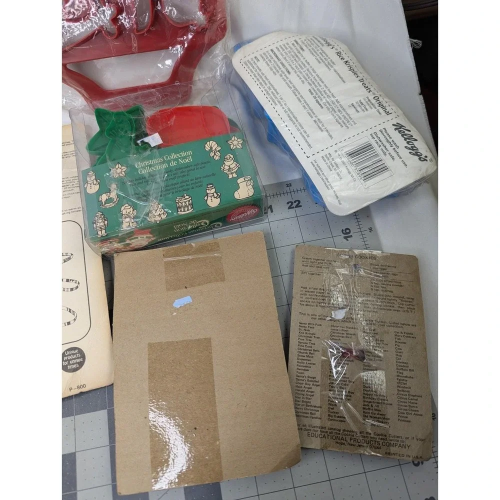 Christmas Cookie Cutters Plastic Metal‎ Lot Love Molds